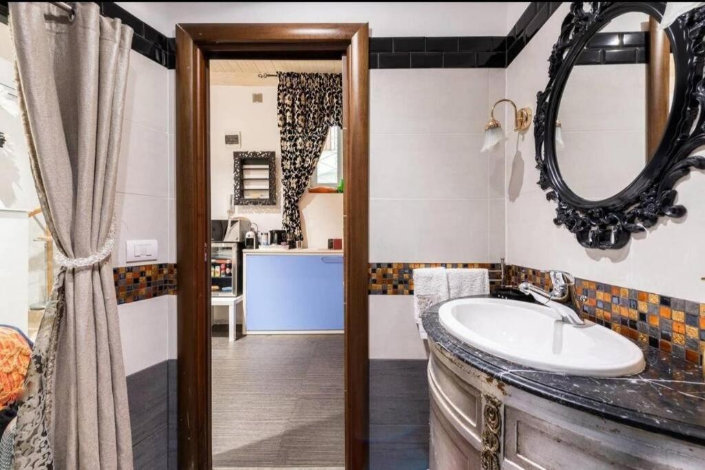 Apt 2 In The Historic Center 바리 외부 사진