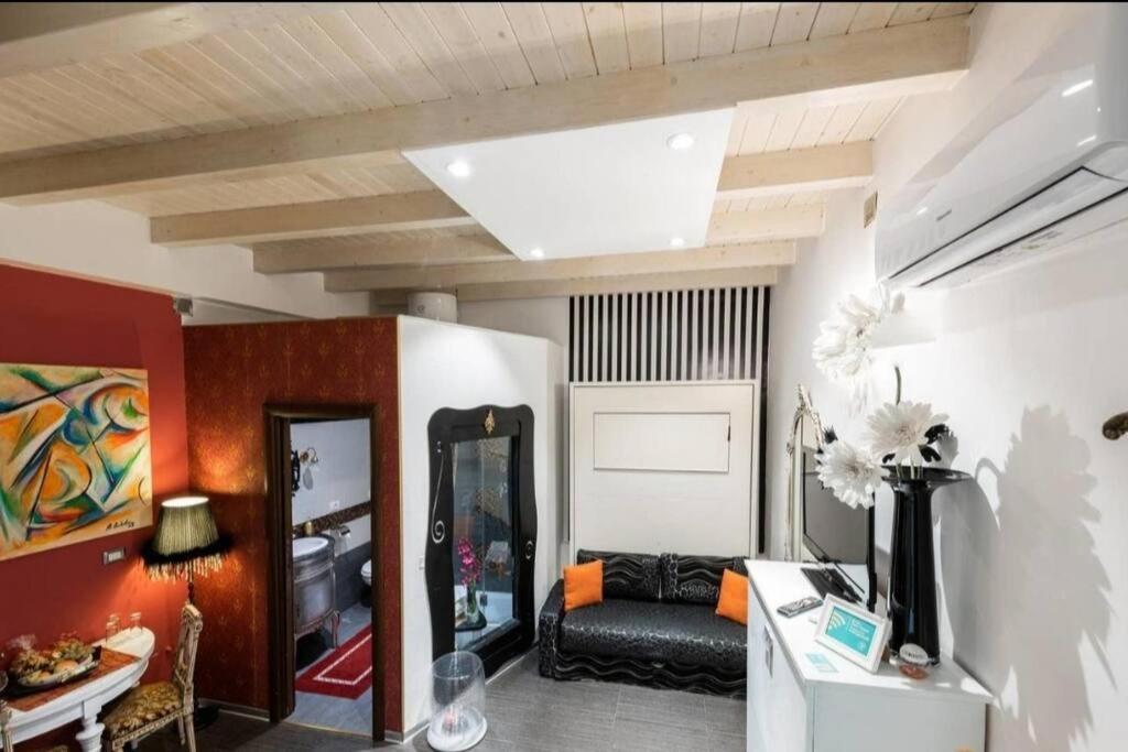 Apt 2 In The Historic Center 바리 외부 사진